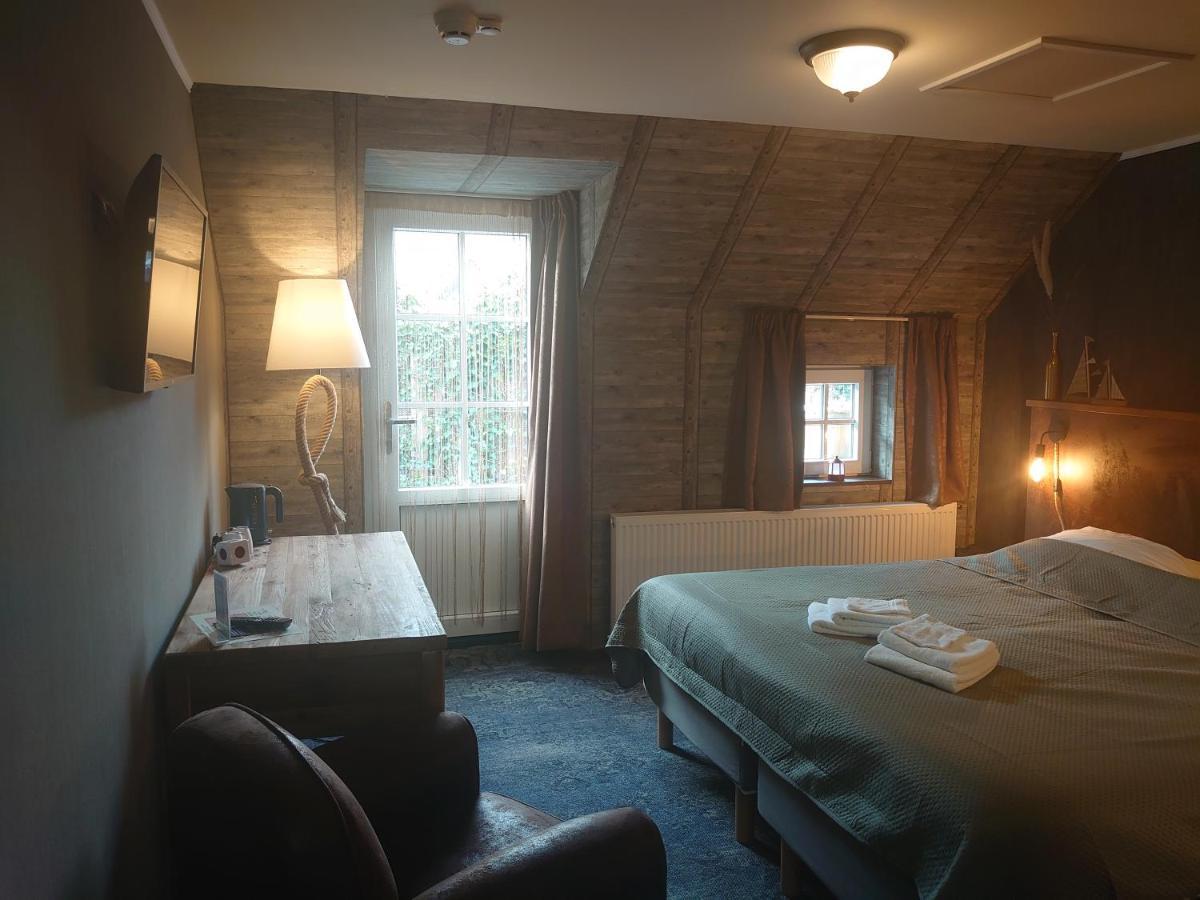 De Cyprian Bed & Breakfast Kaard Extérieur photo