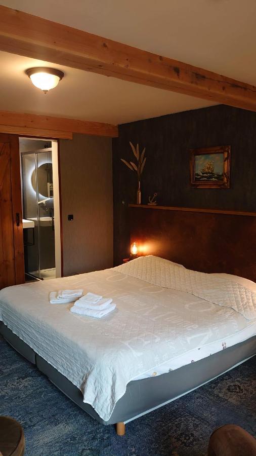 De Cyprian Bed & Breakfast Kaard Extérieur photo
